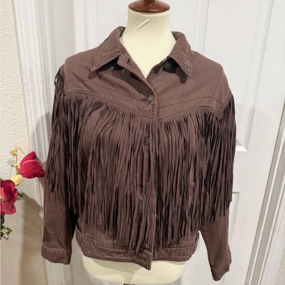 Fringe and country, We The Free, Chocolate Jean Jacket - Picture 4 of 7